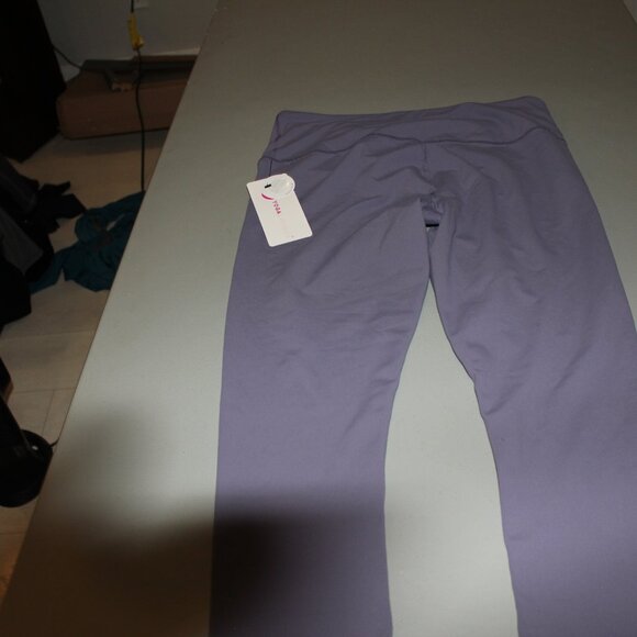 Alpine Iris Yogalicious High Waist Capris Size XL New - Picture 5 of 6